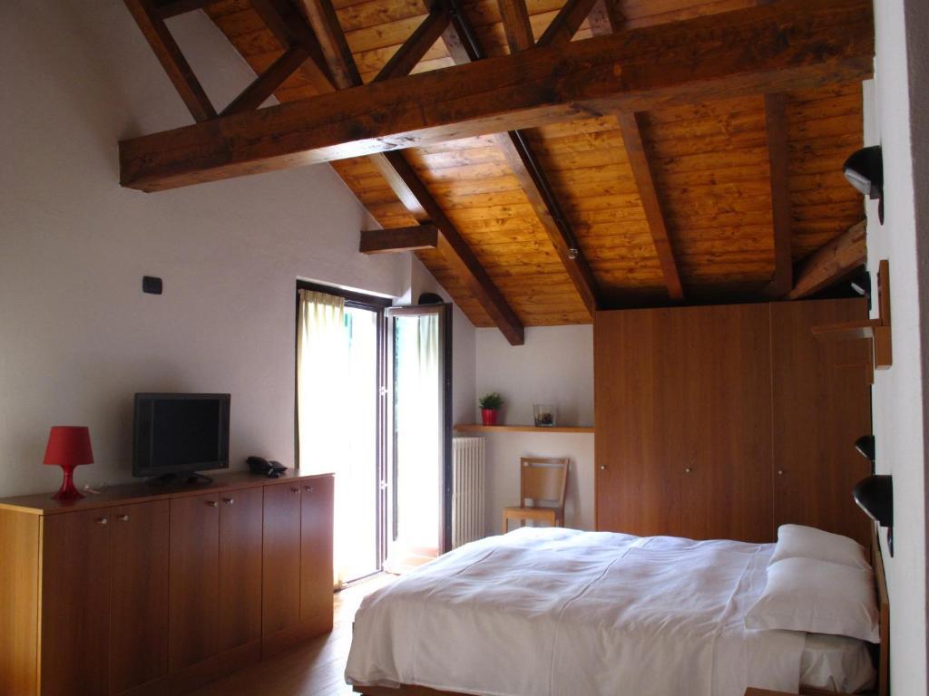 Casa Alpina Don Guanella Acomodação com café da manhã Macugnaga Quarto foto